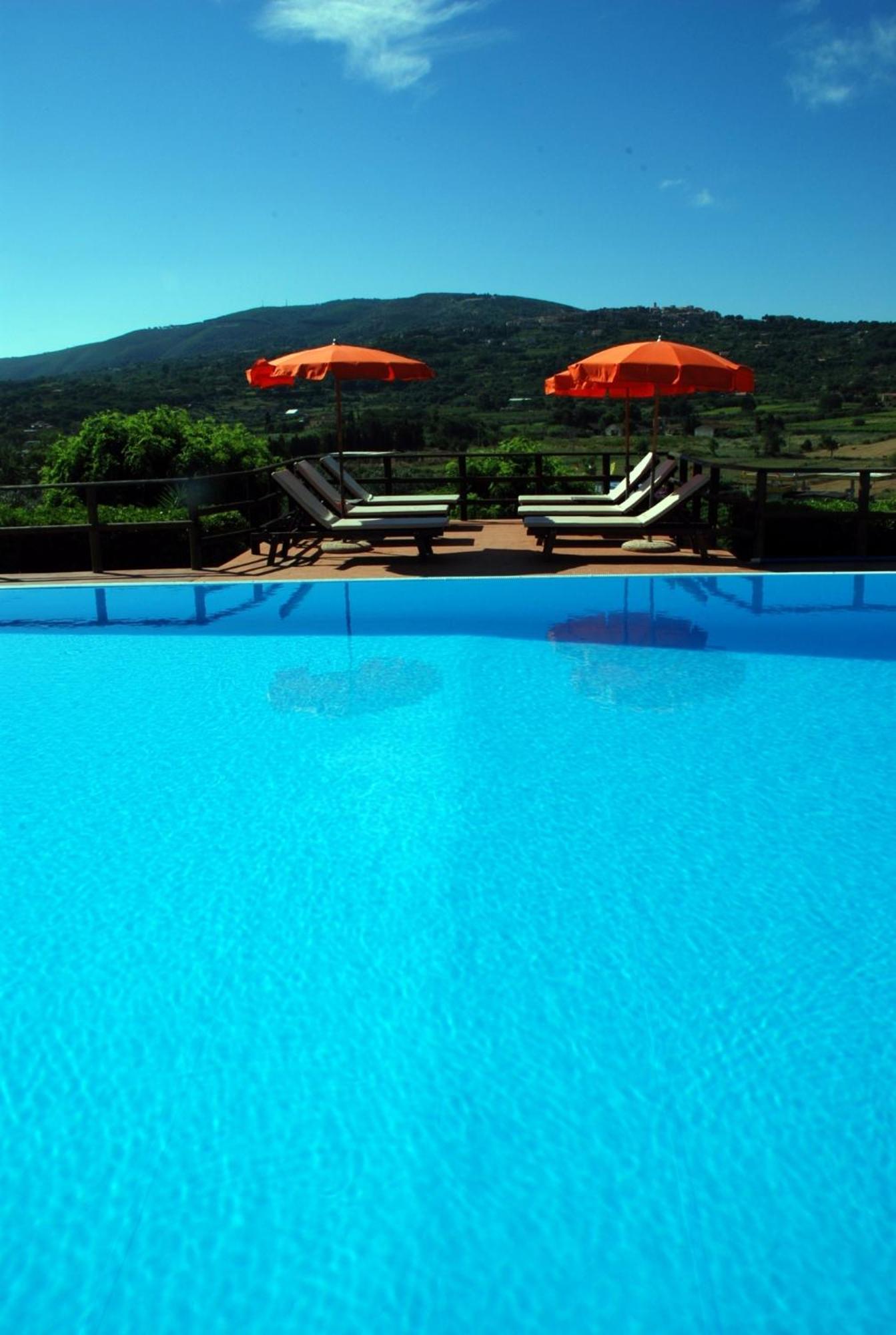 Della Luna 3*